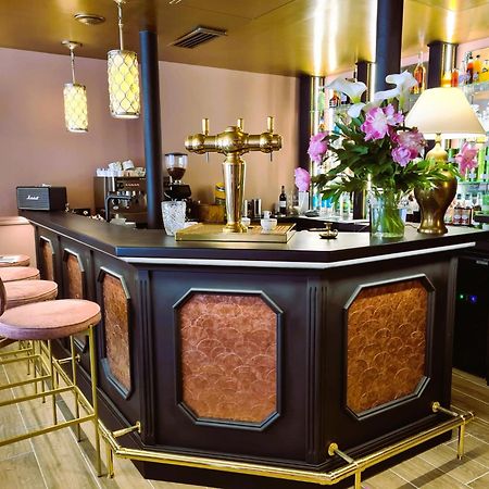 Logis Hotel Le Boudoir Belvès Exteriér fotografie