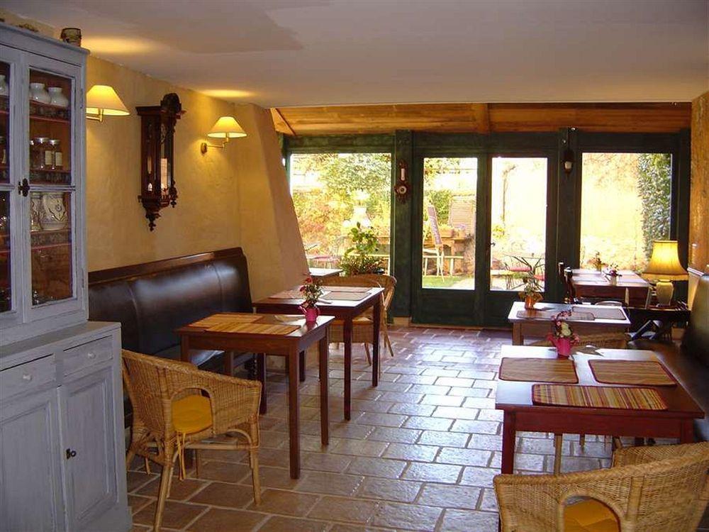 Logis Hotel Le Boudoir Belvès Exteriér fotografie