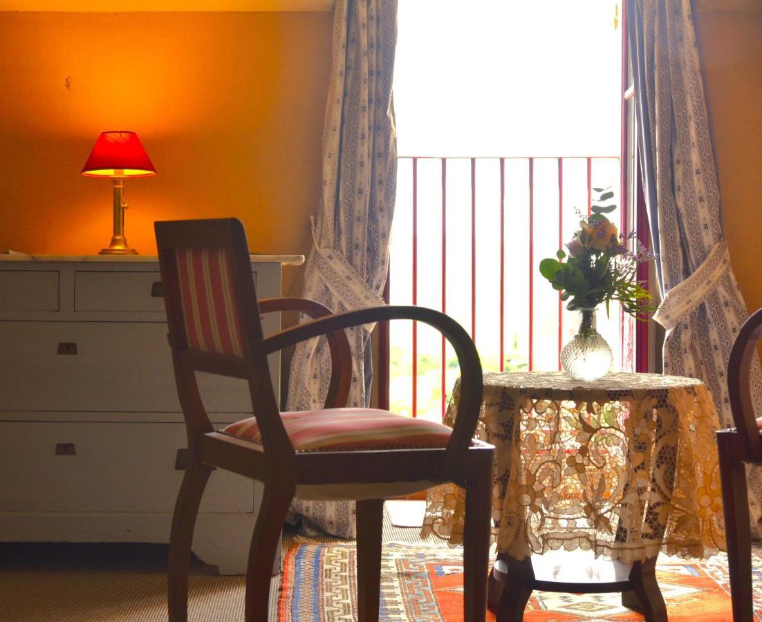 Logis Hotel Le Boudoir Belvès Exteriér fotografie