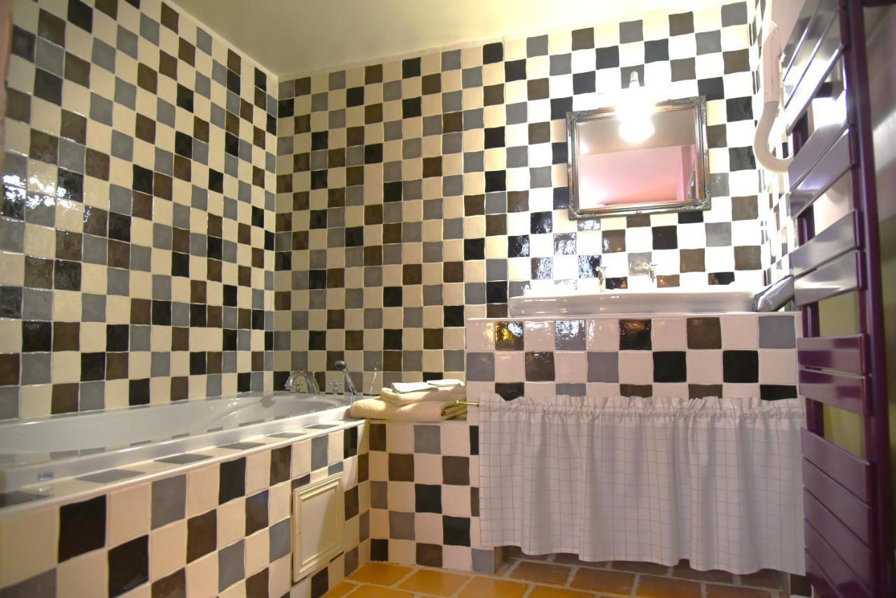 Logis Hotel Le Boudoir Belvès Exteriér fotografie