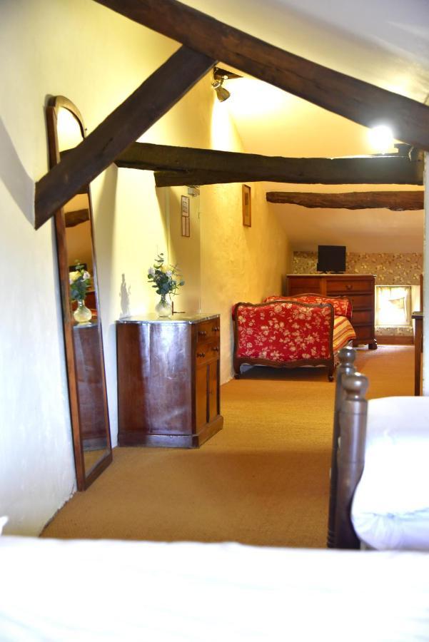 Logis Hotel Le Boudoir Belvès Exteriér fotografie