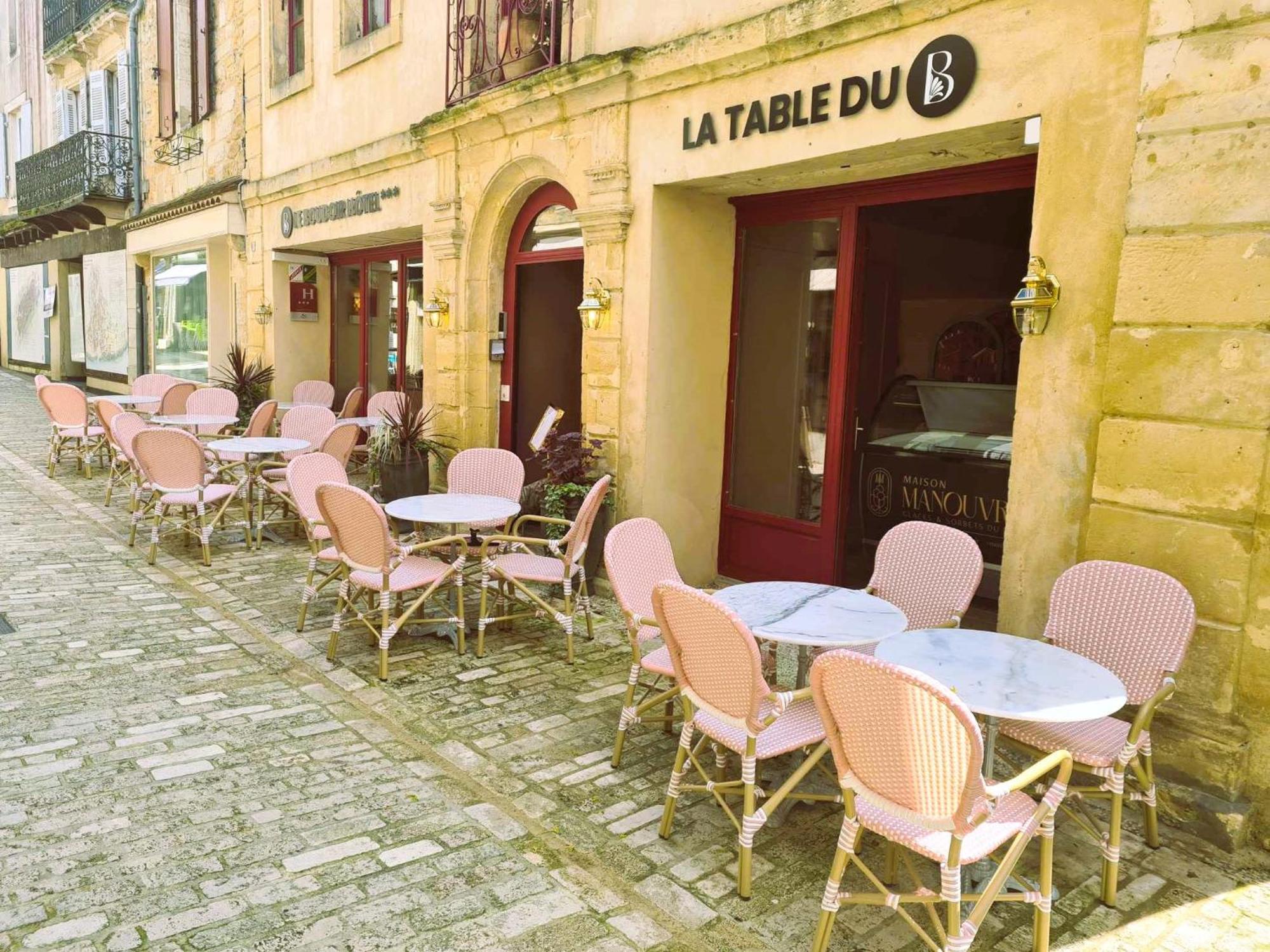 Logis Hotel Le Boudoir Belvès Exteriér fotografie
